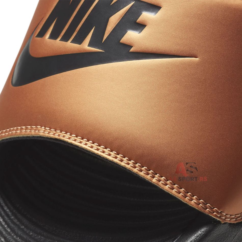 WMNS Victori One 42 CN9677-003-XEgD