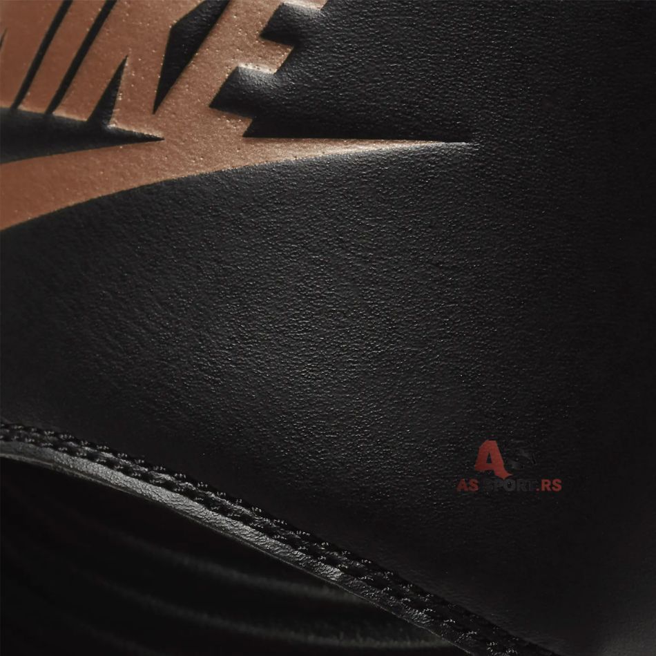 WMNS Victori One 42 CN9677-001-3GC8