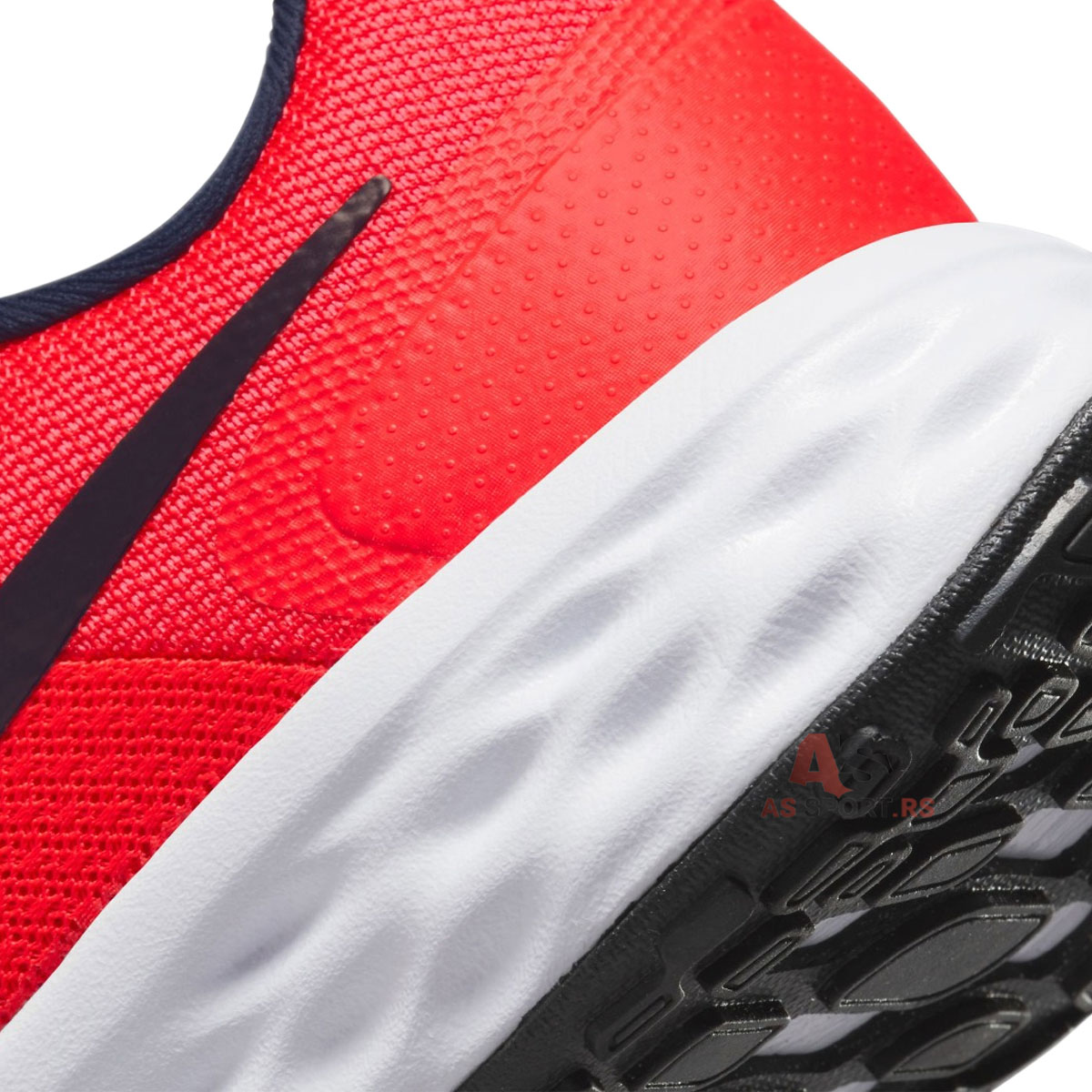 Revolution 6 42 DC3728-601-mNDW